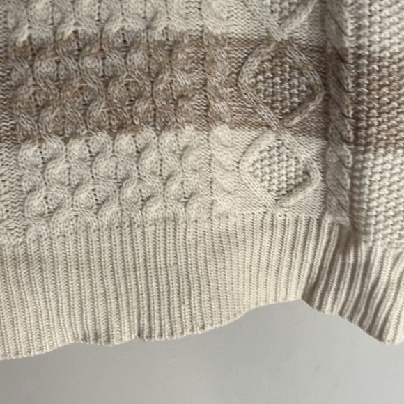 Emily Rose (bought on stitch fix). women’s V-neck sweater. Size XL.Cream and tan - Picture 7 of 13
